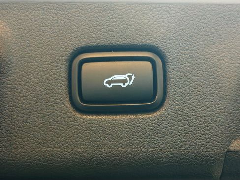 Used 2025 Hyundai Palisade SEL image 32