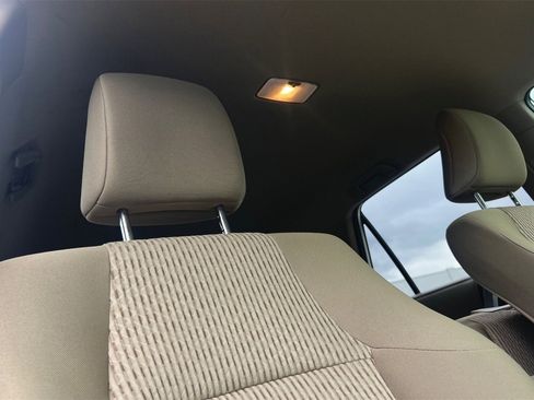 Used 2018 Toyota 4Runner SR5 image 17