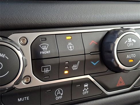 New 2025 Jeep Gladiator High Tide image 19