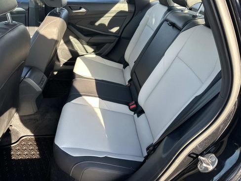 Used 2021 Volkswagen Jetta R-Line w/ R-Line Cold Weather Package image 12