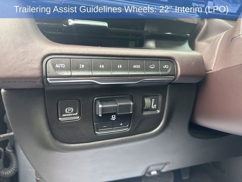 Used 2022 Cadillac Escalade Sport Platinum w/ LPO, ONYX Package image 28