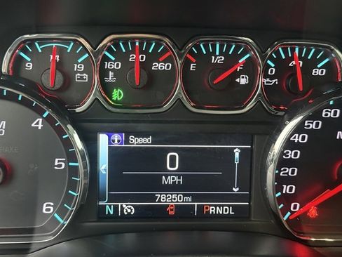 Used 2018 Chevrolet Silverado 1500 LT w/ All Star Edition image 23