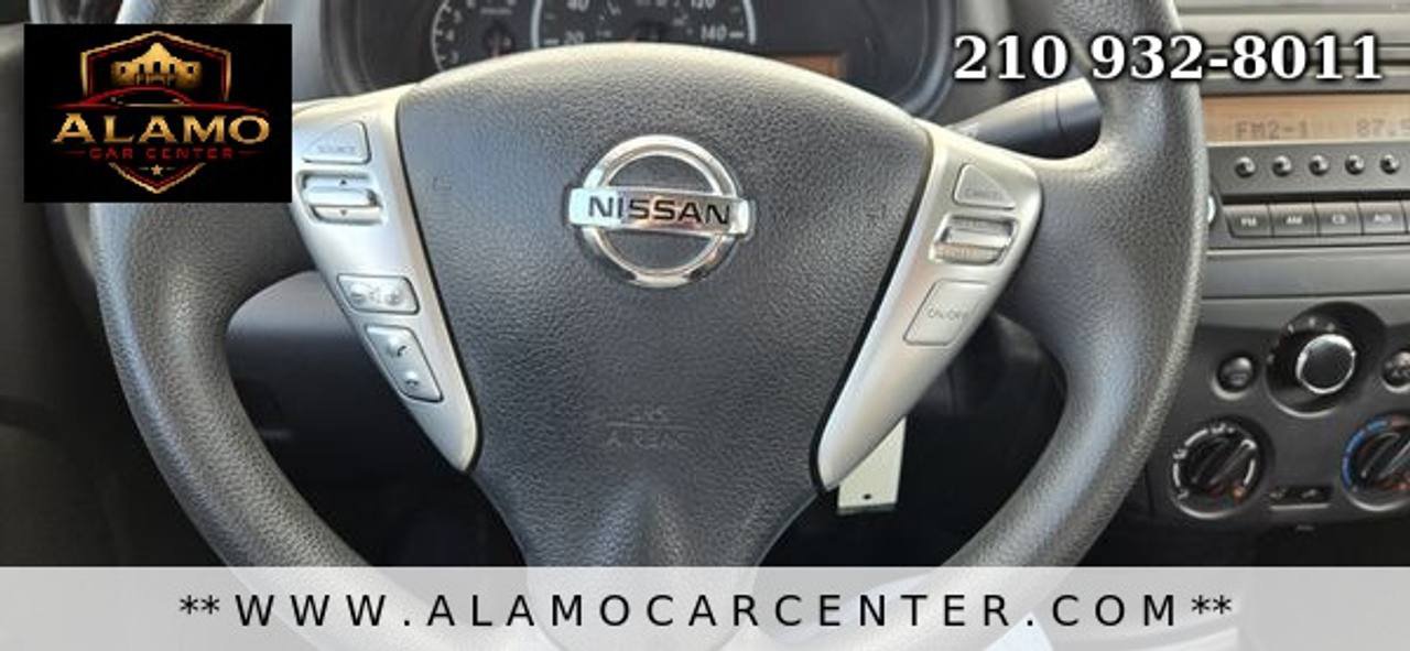 Used 2015 Nissan Versa S Plus FWD image 31