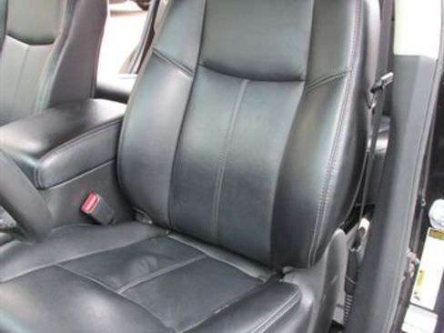 Used 2015 Nissan Pathfinder SL w/ SL Premium Package AWD/4WD image 13