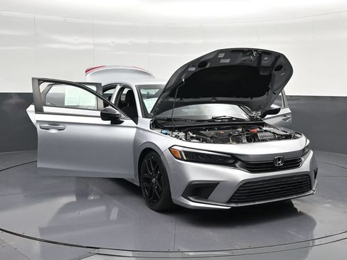 Used 2023 Honda Civic Sport image 35