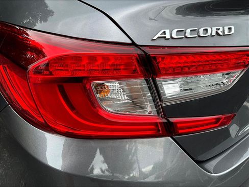 Used 2018 Honda Accord EX-L image 23