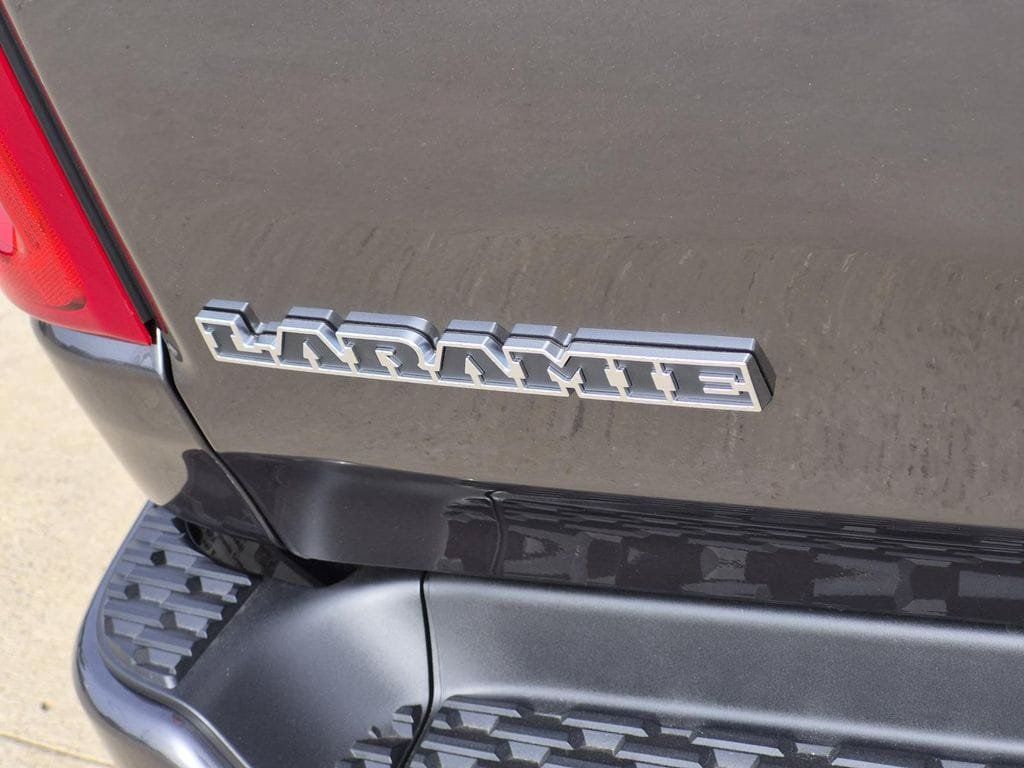 New 2026 RAM 1500 Laramie w/ Laramie Southwest Edition AWD/4WD image 9