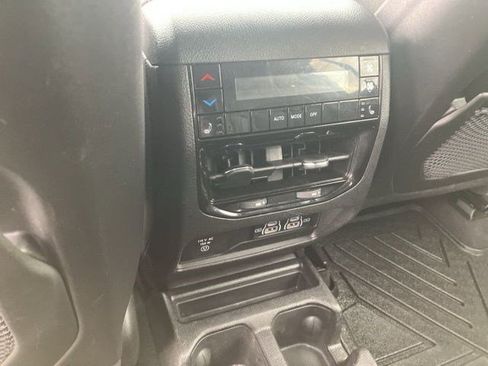 Certified 2025 Jeep Grand Cherokee L Limited AWD/4WD image 24