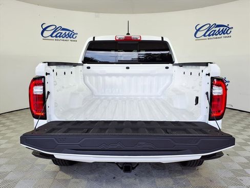 New 2026 GMC Canyon Elevation w/ Convenience Package image 23