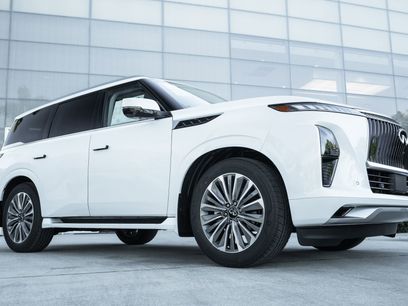 New 2026 INFINITI QX80 Luxe w/ Cargo Package