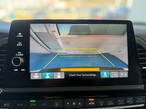 Used 2025 Honda Odyssey Elite image 34