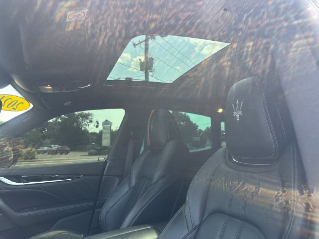 Used 2021 Maserati Levante GranSport AWD/4WD image 22