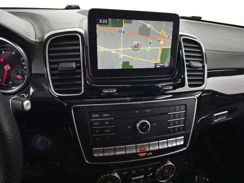 Used 2017 Mercedes-Benz GLS 550 4MATIC image 31