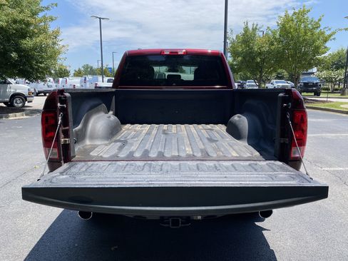 Used 2017 RAM 1500 Express RWD image 8