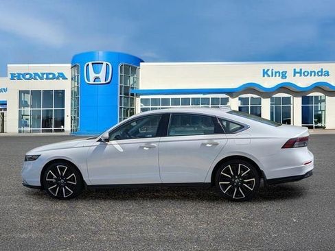 New 2026 Honda Accord Touring image 9
