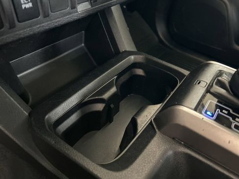 Used 2022 Toyota Tacoma SR5 image 39