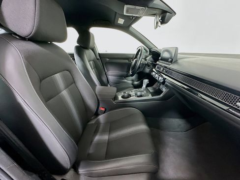 Used 2025 Honda Civic Sport image 29