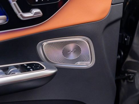 Used 2023 Mercedes-Benz GLC 300 4MATIC image 16