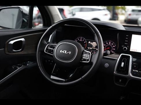 Used 2022 Kia Sorento X-Line EX image 10