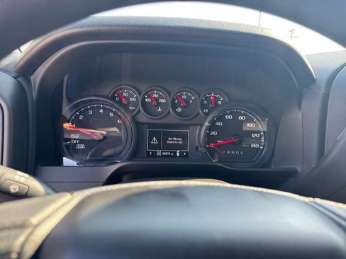 Used 2022 Chevrolet Silverado 1500 Custom AWD/4WD image 16
