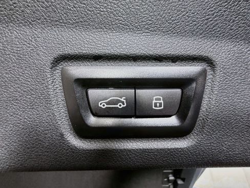 Used 2023 BMW i4 eDrive40 w/ Premium Package RWD image 42