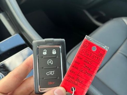 New 2025 Jeep Grand Cherokee L Limited w/ Black Appearance Package image 45