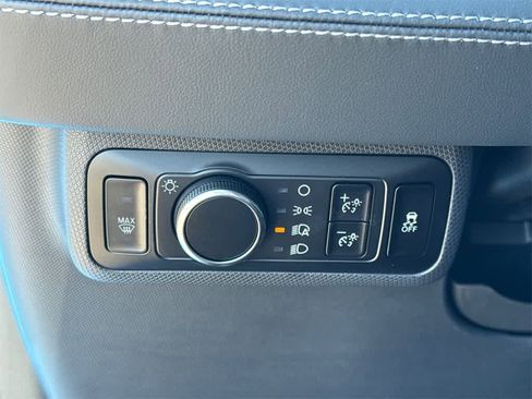 New 2024 Ford Mustang Mach-E Select w/ Comfort Package Lite image 32