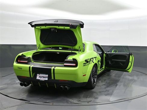 Used 2019 Dodge Challenger SRT Hellcat image 34