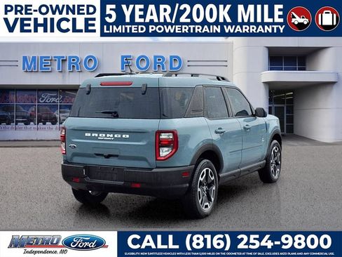Certified 2023 Ford Bronco Sport Outer Banks w/ Tech Package AWD/4WD image 3