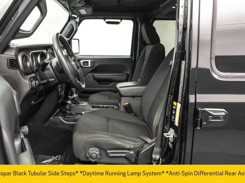 Used 2021 Jeep Gladiator Sport image 6