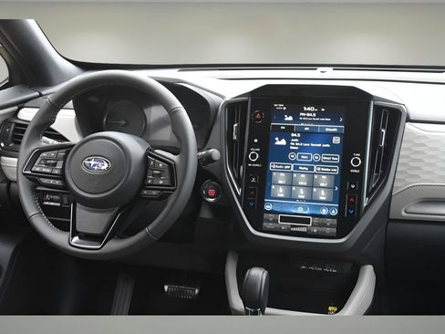 Used 2026 Subaru Forester Premium AWD/4WD image 15