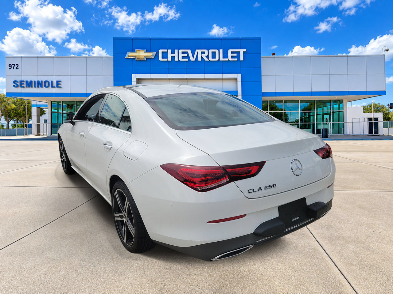 Used 2021 Mercedes-Benz CLA 250 image 4