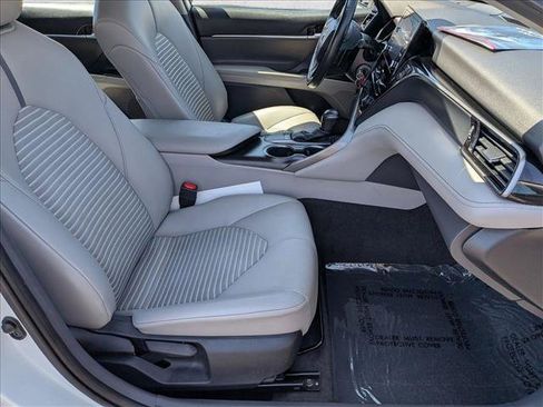Used 2023 Toyota Camry SE FWD image 19