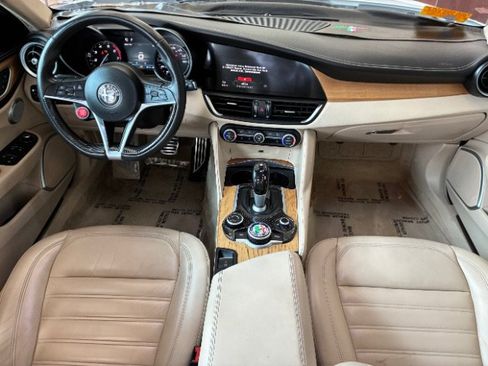 Used 2019 Alfa Romeo Giulia Ti w/ Quick Order Package 22Z Lusso RWD image 3