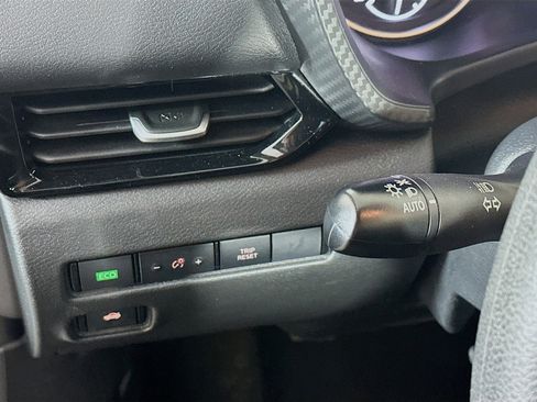 Used 2024 Nissan Sentra SV image 17