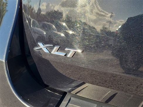 Used 2023 Ford Explorer XLT w/ Equipment Group 202A image 10