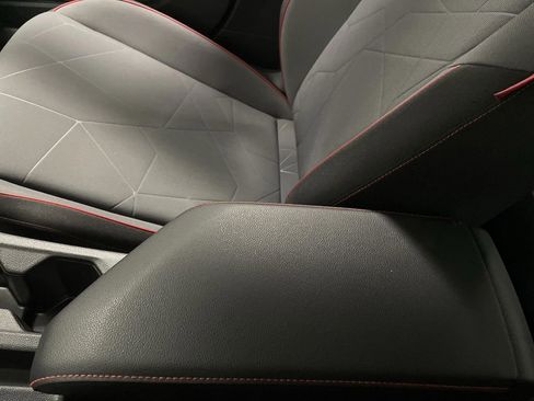 Used 2024 Volkswagen Jetta GLI 40th Anniversary Edition image 18