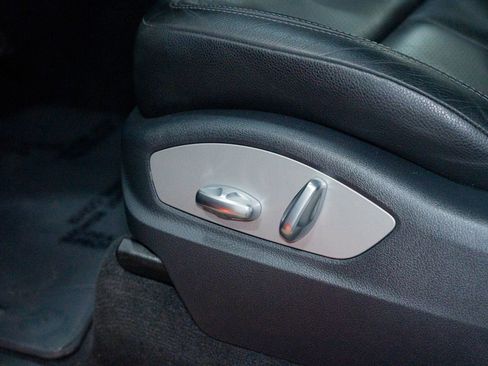 Used 2016 Porsche Cayenne image 20