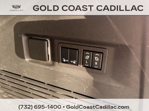 Used 2023 GMC Yukon Denali Ultimate image 15