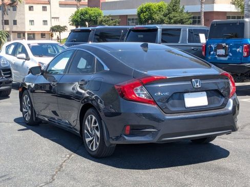 Used 2018 Honda Civic EX image 7
