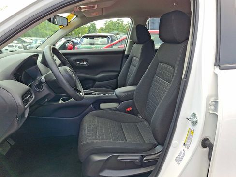 Used 2024 Honda HR-V LX image 10