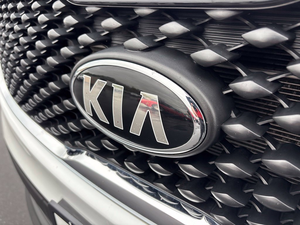 Used 2018 Kia Sorento AWD image 9