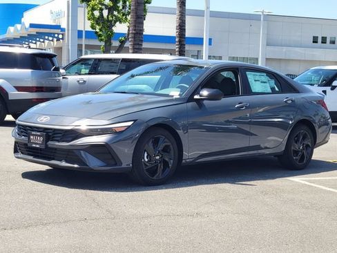 New 2026 Hyundai Elantra Sport FWD image 27