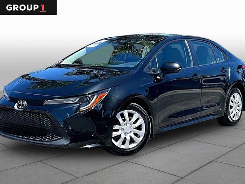 Used 2021 Toyota Corolla LE w/ Carpet Mat Package (TMS) FWD image 1