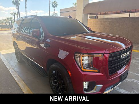 Certified 2022 GMC Yukon SLT w/ SLT Premium Package RWD image 3