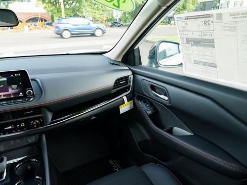 New 2026 Nissan Rogue SV image 10