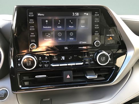 Used 2021 Toyota Highlander Limited AWD/4WD image 22
