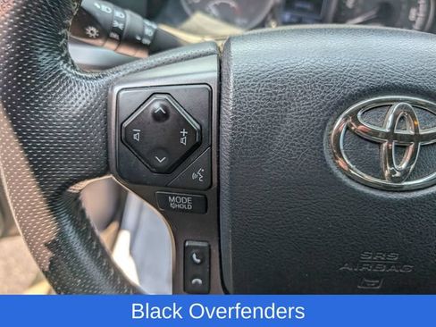 Used 2019 Toyota Tacoma TRD Off-Road AWD/4WD image 17