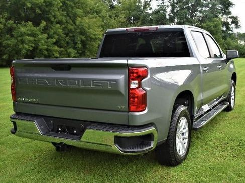Used 2021 Chevrolet Silverado 1500 LT AWD/4WD image 10
