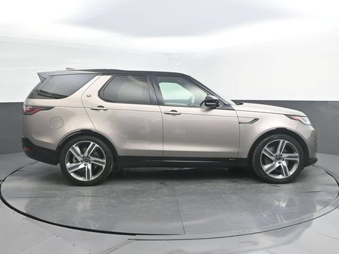 Used 2021 Land Rover Discovery HSE R-Dynamic AWD/4WD image 8